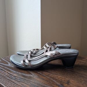 Noat Loop Slide Silver Leather Strappy Heel Sandals